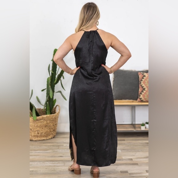 NWT! Savanna Jane Black Gold Embroidered Detail Halter Top Slit Maxi Dress Sz M - Picture 2 of 8